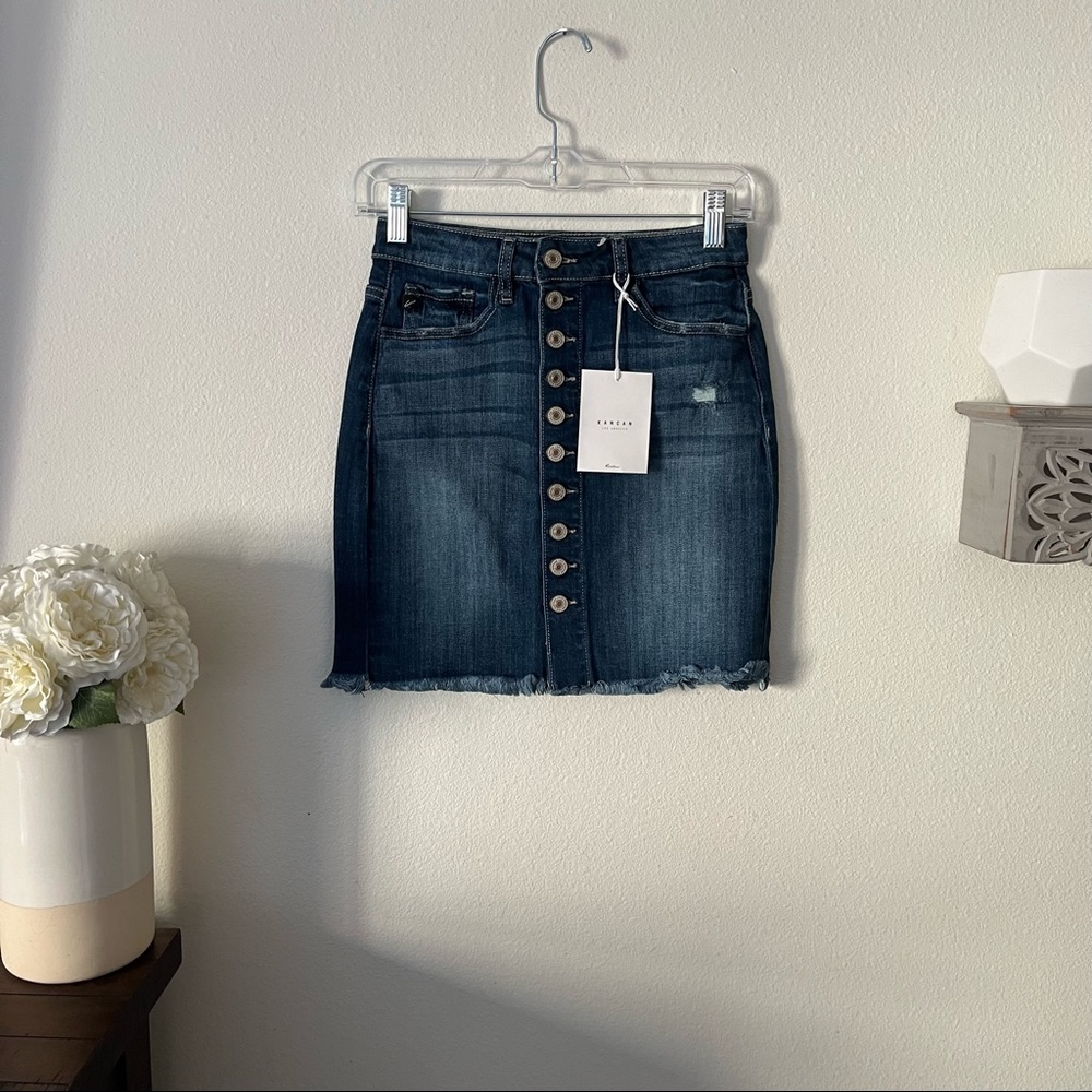 KanCan button front frayed hem demin mini skirt size extra small new with tags